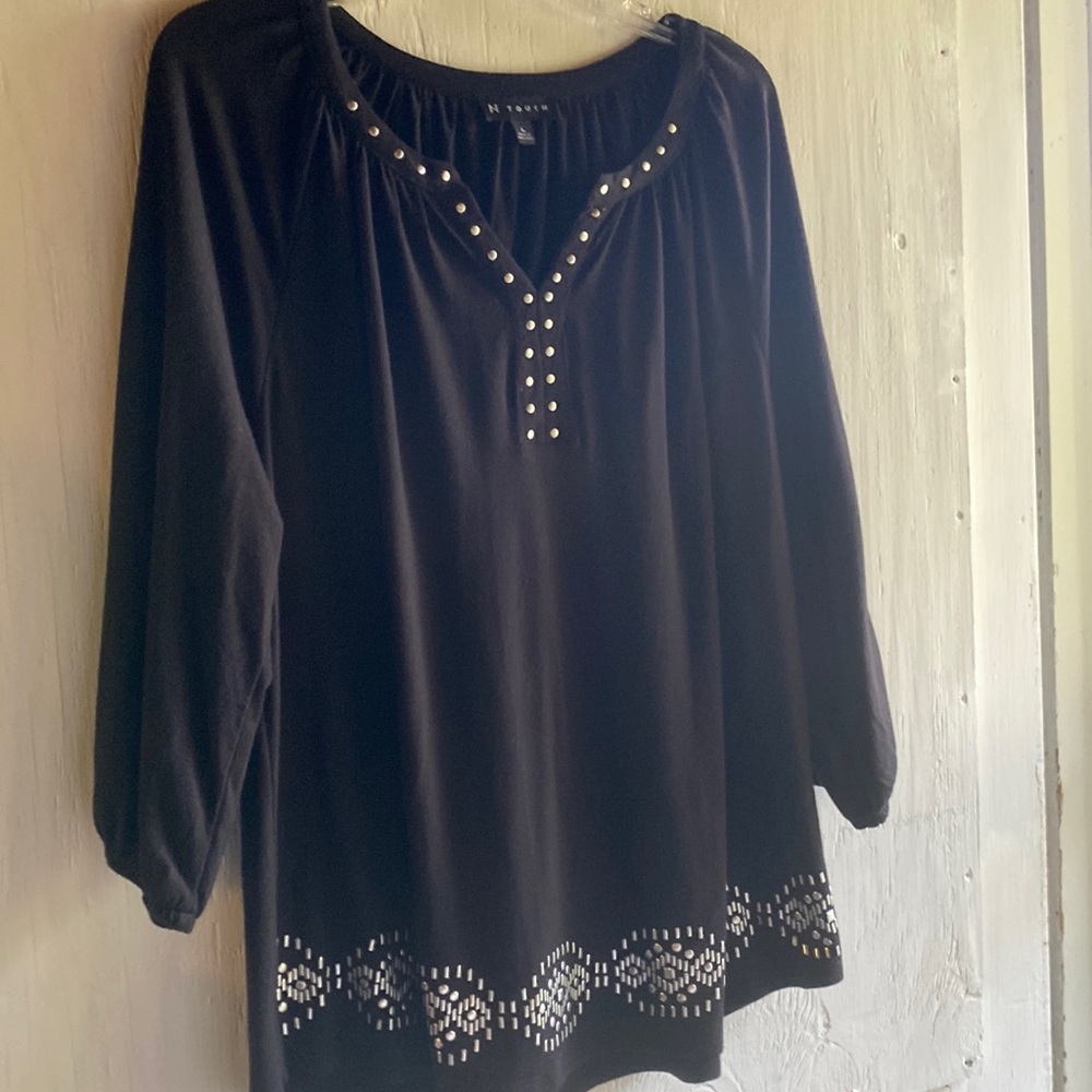 N Touch Sz L Soft Cotton Silver Studded V Neck 3/4 Sleeves-